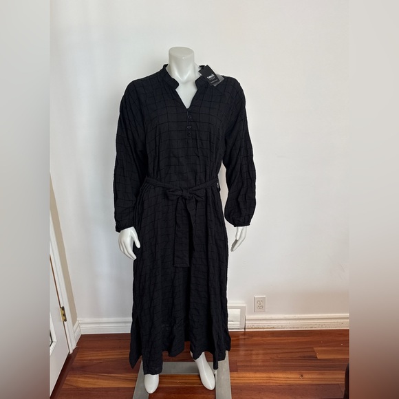 NWT 🇨🇦 SMASH & TESS - Sightseer Belted Dress in Black. 2X - Picture 14 of 14